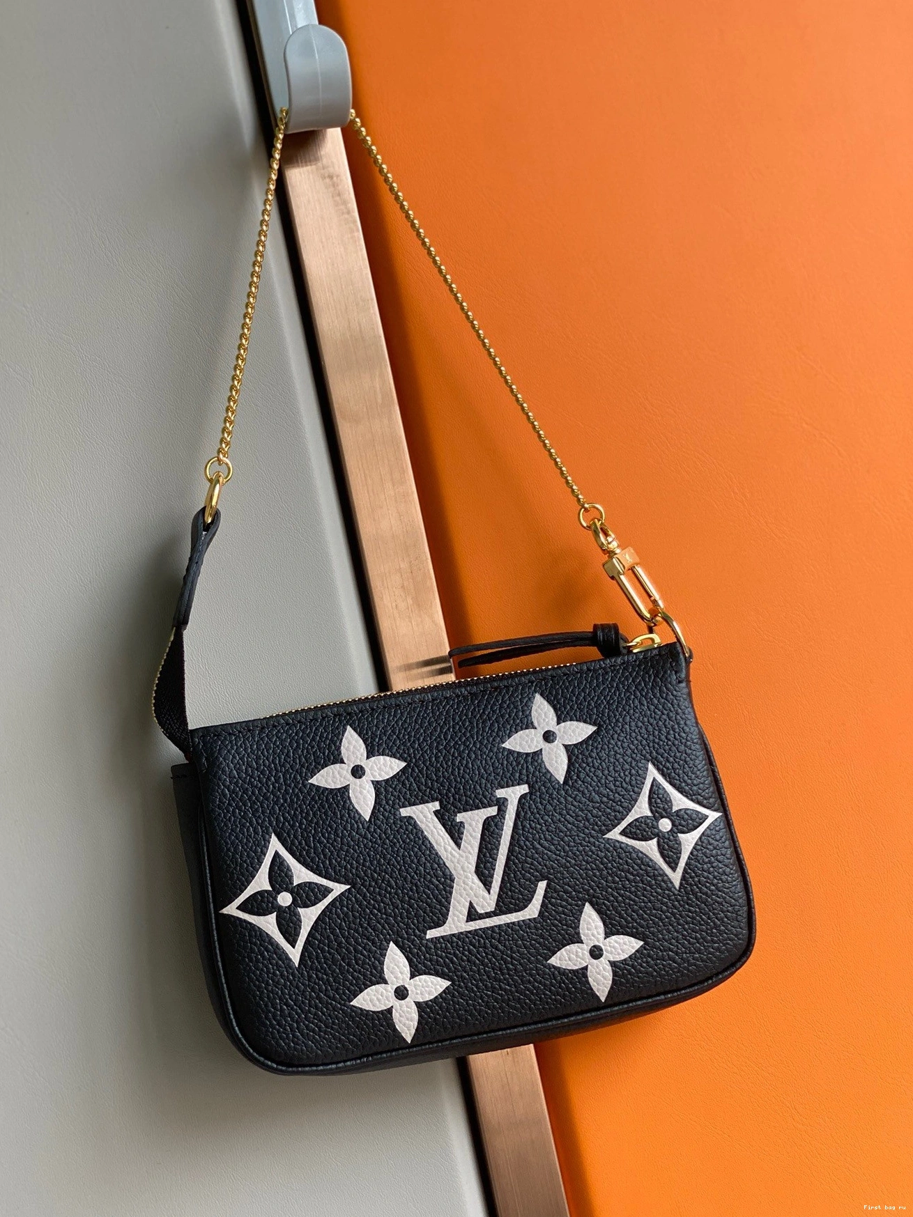 Frstbag ru ACCESSOIRES VUITTON MINI LOUIS POCHETTE 0814